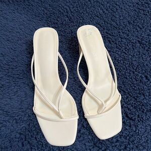 Elegant off white Women's Sandals